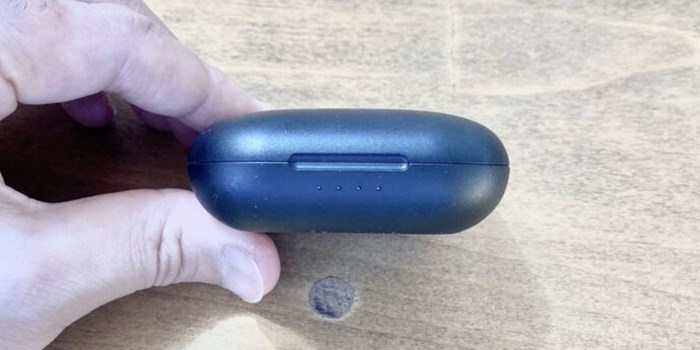 Willfu T7 充電ケース 開ける場所